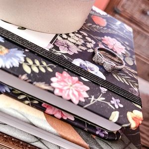 SOLD via Mercari - Sterling Silver Bow Ring 🎀